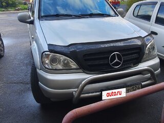 2000 Mercedes-Benz M-Класс 430 I (W163), серый, 760000 рублей, вид 2