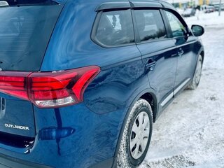 2015 Mitsubishi Outlander III Рестайлинг 2, синий, 1600000 рублей, вид 5