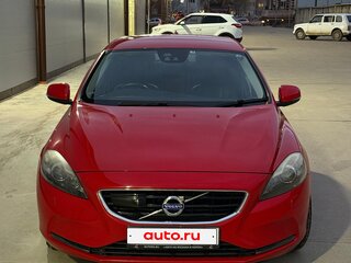 2015 Volvo V40 II, красный, 1200000 рублей, вид 2