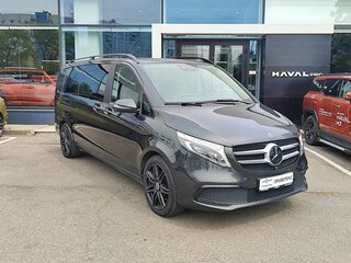 2022 Mercedes-Benz V-Класс Long 300 d длинный III (W447) Рестайлинг, чёрный, 4732000 рублей, вид 3