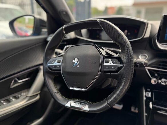 2022 Peugeot 2008 II, синий, 2650000 рублей - вид 9