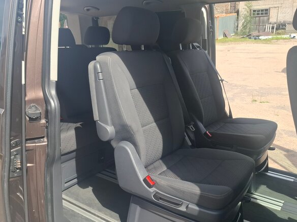 2012 Volkswagen Multivan T5 Рестайлинг, коричневый, 1850000 рублей - вид 18