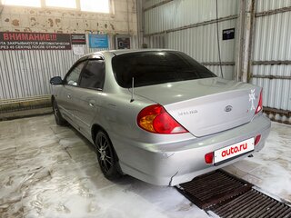 2006 Kia Spectra I Рестайлинг 2, серебристый, 210000 рублей, вид 3