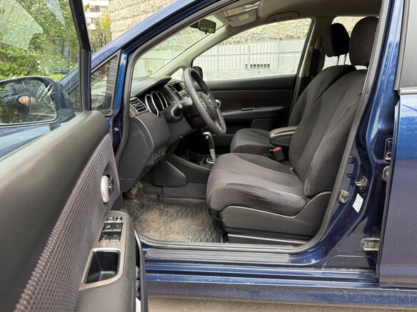 2011 Nissan Tiida I Рестайлинг, синий, 890000 рублей - вид 17