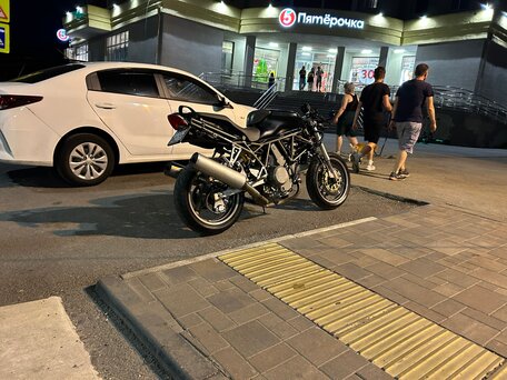 2001 Ducati Supersport, чёрный, 250000 рублей, вид 5