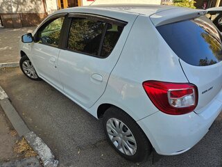 2017 Renault Sandero II, белый, 875000 рублей, вид 4