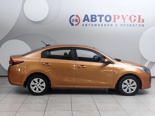 2017 Kia Rio IV, оранжевый, 999000 рублей, вид 5