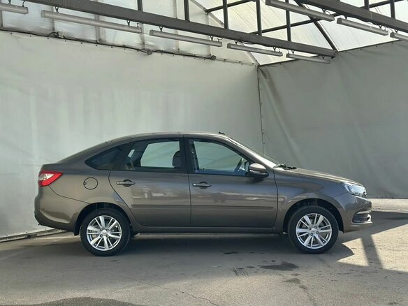 2026 Lada (ВАЗ) Granta I Рестайлинг, коричневый, 1263000 рублей - вид 3