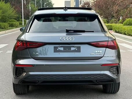 2023 Audi A3 Sportback 35 TFSI IV (8Y), серый, 1920000 рублей, вид 5