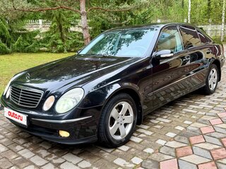 2004 Mercedes-Benz E-Класс 320 III (W211, S211), чёрный, 1400000 рублей, вид 1