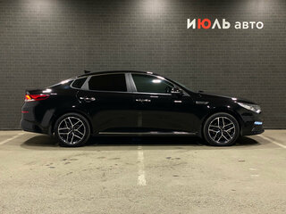 2019 Kia Optima IV Рестайлинг, чёрный, 1930000 рублей, вид 4