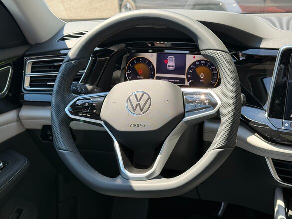 2026 Volkswagen Teramont I Рестайлинг (China Market), чёрный, 5100000 рублей - вид 23
