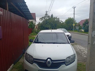 2017 Renault Logan II, белый, 200000 рублей, вид 1
