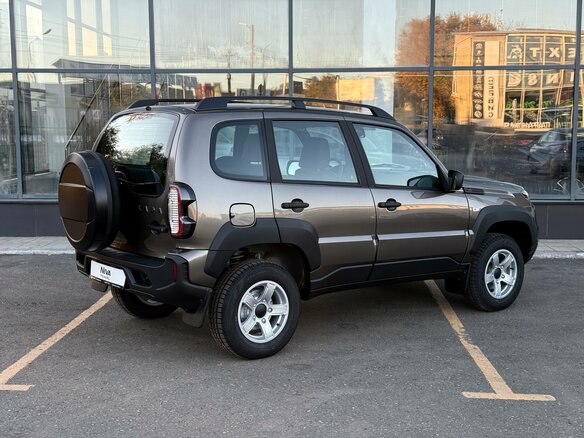 2026 Lada (ВАЗ) Niva Travel I Рестайлинг, коричневый, 1623000 рублей - вид 4