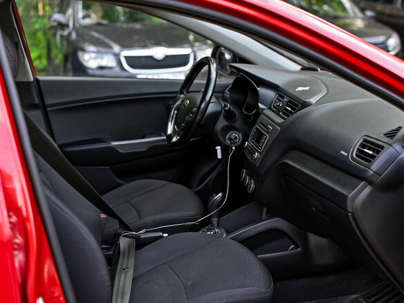2016 Kia Rio III Рестайлинг, красный - вид 11
