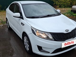 2015 Kia Rio III, белый, 750000 рублей, вид 3
