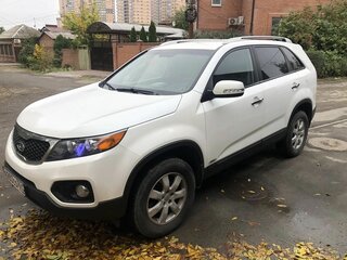 2011 Kia Sorento II, белый, 1400000 рублей, вид 3