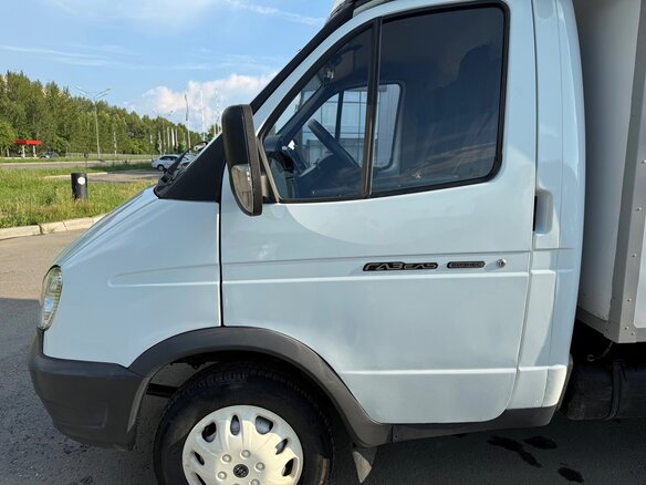 2013 ГАЗ ГАЗель (3302), белый, 950000 рублей - вид 1