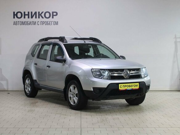 2017 Renault Duster I Рестайлинг, серебристый, 1399000 рублей - вид 2