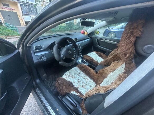2012 Volkswagen Passat B7, коричневый, 700000 рублей - вид 12