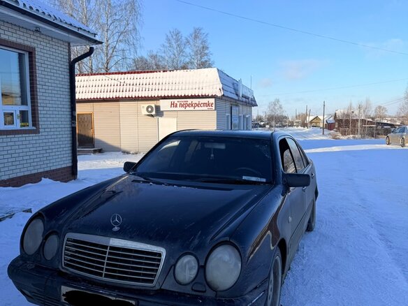 1997 Mercedes-Benz E-Класс 320 II (W210, S210), синий, 650000 рублей - вид 1