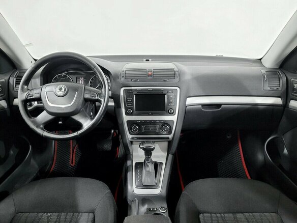 2012 Skoda Octavia II (A5) Рестайлинг, бежевый, 605000 рублей - вид 4
