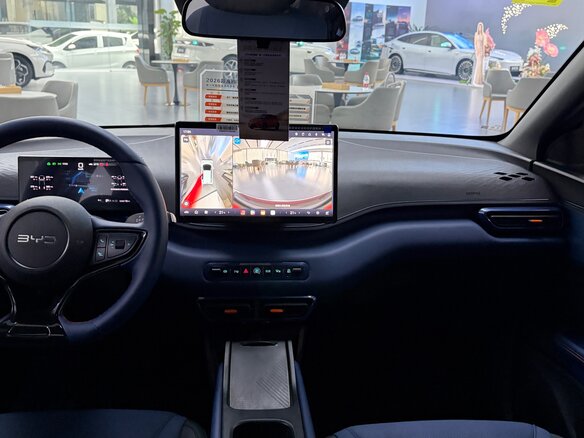 2026 BYD Seagull 38.88 kWh I, белый - вид 9