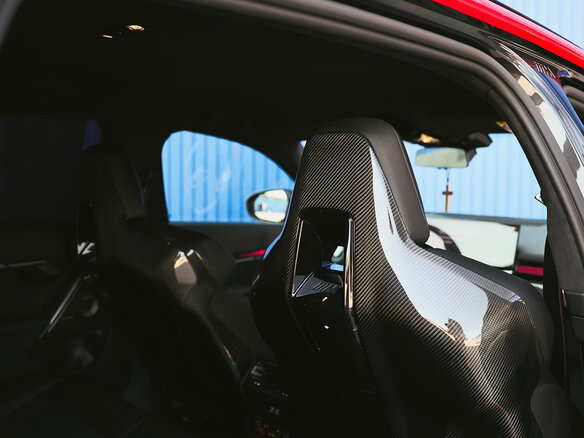 2025 BMW M5 VII (G90), красный, 20000000 рублей - вид 36