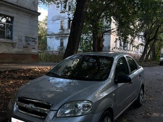 2011 Chevrolet Aveo I Рестайлинг, серебристый, 350000 рублей, вид 1