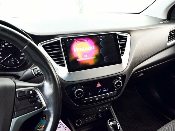 2018 Hyundai Solaris II, серебристый, 1105000 рублей - вид 9