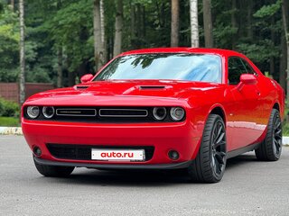 2017 Dodge Challenger III Рестайлинг 2, красный, 4000000 рублей, вид 2