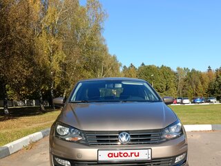 2017 Volkswagen Polo V Рестайлинг, бежевый, 1100000 рублей, вид 2