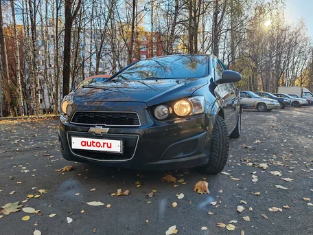 2014 Chevrolet Aveo II, чёрный, 620000 рублей, вид 3