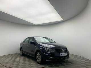 2017 Volkswagen Polo V Рестайлинг, синий, 905000 рублей, вид 1