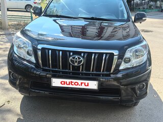 2010 Toyota Land Cruiser Prado 150 Series, чёрный, 3000000 рублей, вид 1