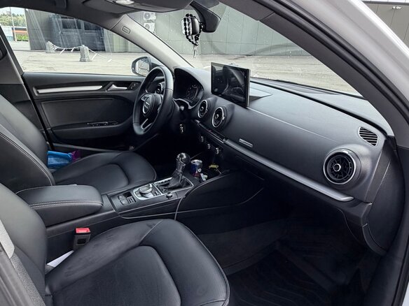 2018 Audi A3 III (8V) Рестайлинг, белый, 1600000 рублей - вид 13
