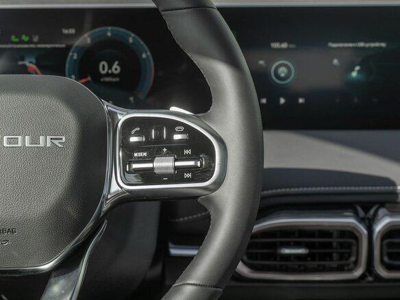 2026 Jetour X70+ I Рестайлинг, чёрный, 3399000 рублей - вид 18