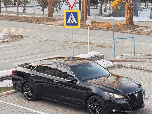 2017 Toyota Crown XIV (S210) Рестайлинг, чёрный, 3700000 рублей - вид 5
