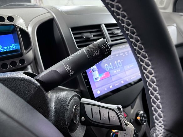 2012 Chevrolet Aveo II, серебристый, 649000 рублей - вид 13