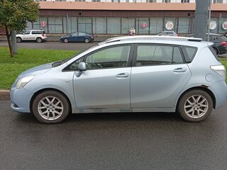 2011 Toyota Verso I, голубой, 750000 рублей, вид 4