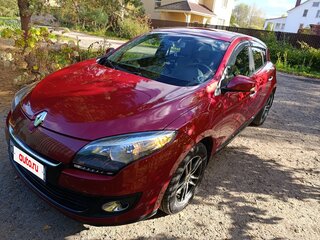 2012 Renault Megane III, красный, 750000 рублей, вид 1