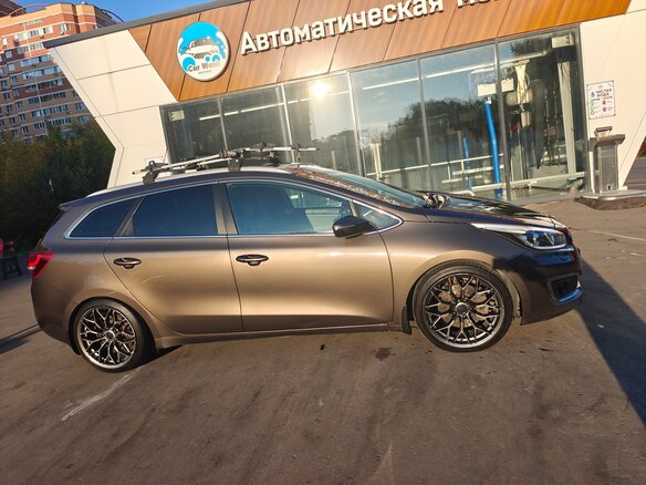 2018 Kia Ceed II Рестайлинг, коричневый, 1700000 рублей - вид 13