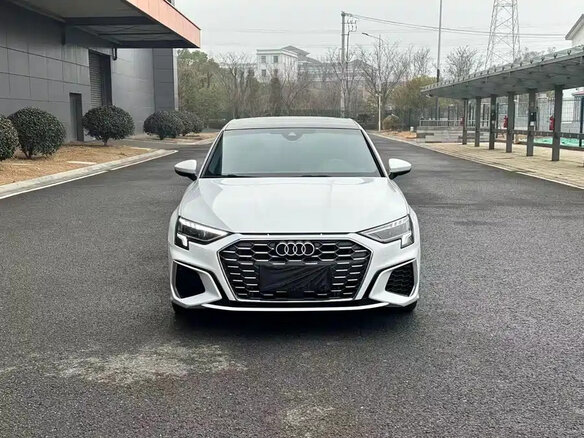 2023 Audi A3 35 TFSI Long IV (8Y), белый - вид 1
