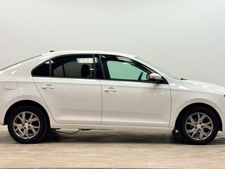 2018 Skoda Rapid I Рестайлинг, белый, 835000 рублей, вид 5