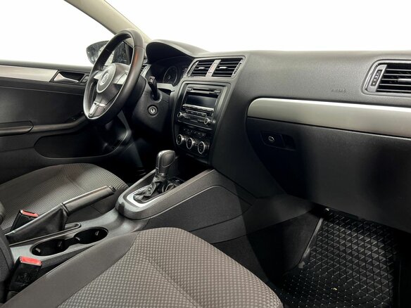 2012 Volkswagen Jetta VI, красный, 1000000 рублей - вид 11