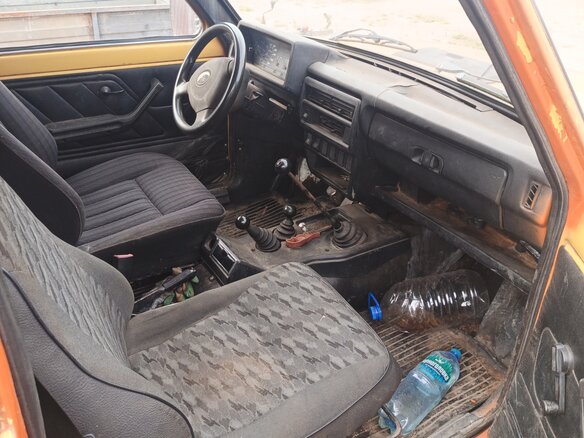 2000 Lada (ВАЗ) 2121 (4x4) I Рестайлинг, жёлтый - вид 4