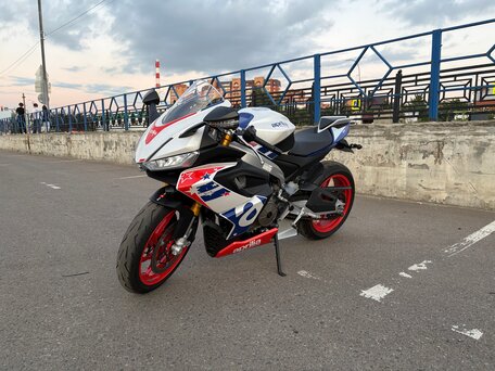 2022 Aprilia RS 660, белый, 900000 рублей, вид 5
