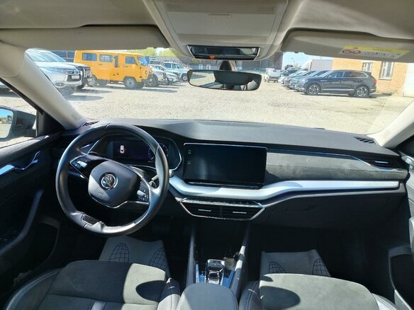 2021 Skoda Octavia IV (A8), чёрный, 2310000 рублей - вид 14