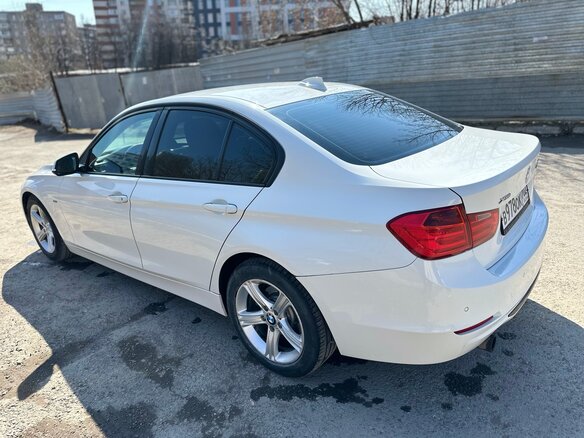 2013 BMW 3 серии 320i xDrive VI (F3x), белый, 1550000 рублей - вид 6