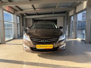 2014 Hyundai Solaris I Рестайлинг, коричневый, 999000 рублей, вид 2